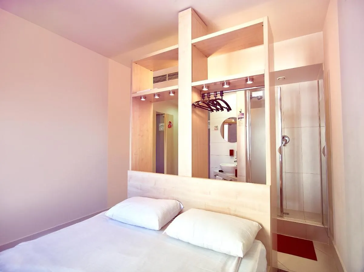 Hello Hotels Bucuresti Gara De Nord 2*, Bucareste Roménia