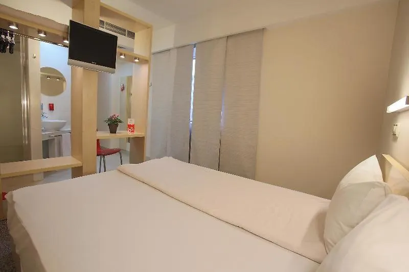 **  Hello Hotels Bucuresti Gara De Nord Roménia