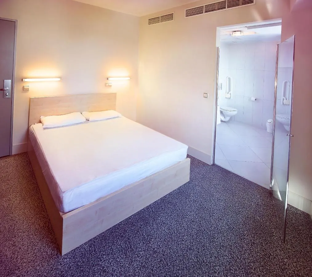 Hello Hotels Bucuresti Gara De Nord 2*, Бухарест