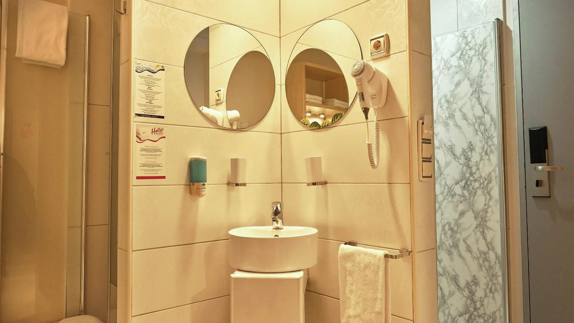 Hello Hotels Bucuresti Gara De Nord 2*, Bucharest Romania